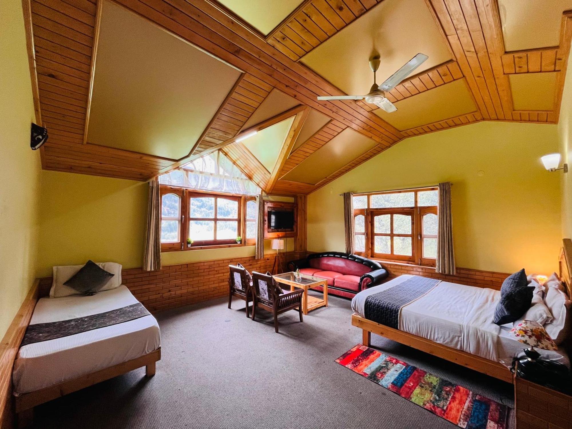 Hotel Hollywood Vibes #Riverview #Premium Rooms #Prime Location #Most Awarded #Parking #Top Rated #Open Terrace #Lawn #Best Selling Hotel In Manali Exterior photo
