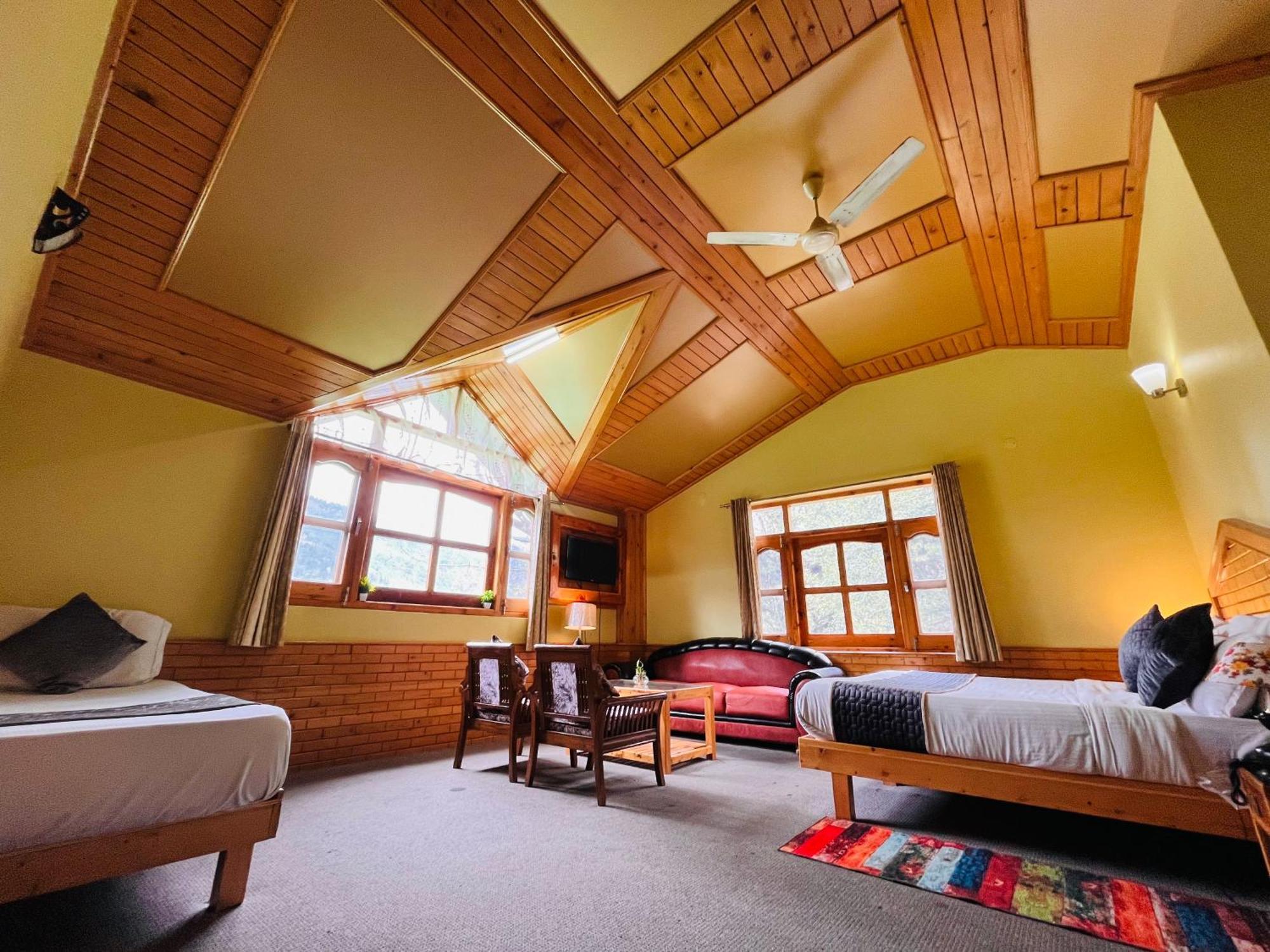 Hotel Hollywood Vibes #Riverview #Premium Rooms #Prime Location #Most Awarded #Parking #Top Rated #Open Terrace #Lawn #Best Selling Hotel In Manali Exterior photo