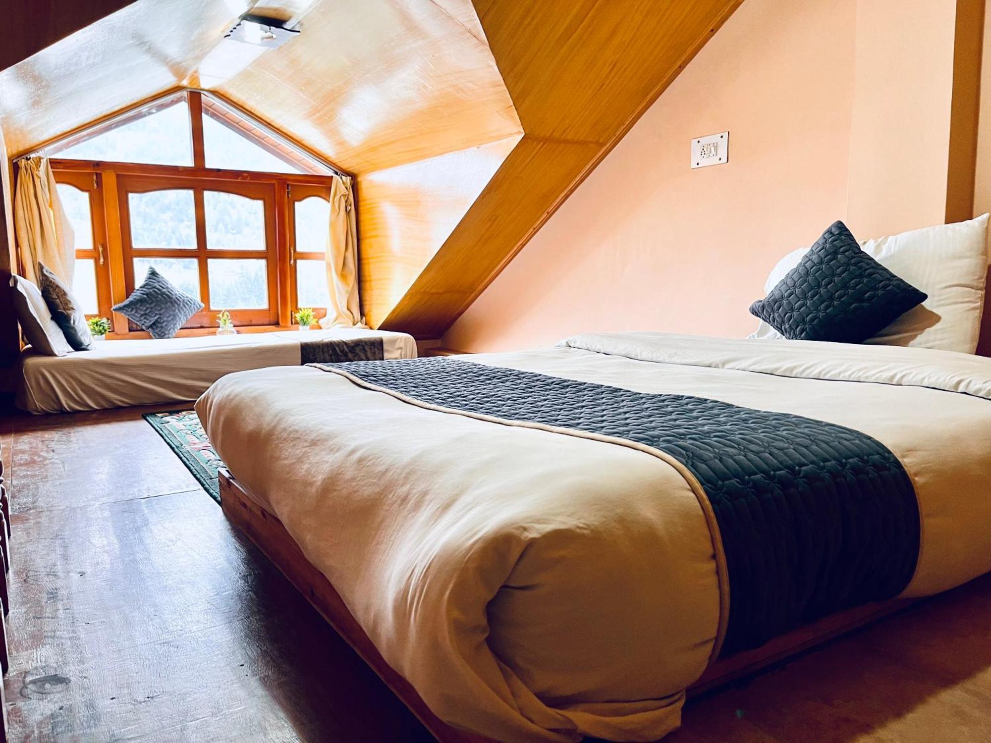 Hotel Hollywood Vibes #Riverview #Premium Rooms #Prime Location #Most Awarded #Parking #Top Rated #Open Terrace #Lawn #Best Selling Hotel In Manali Exterior photo