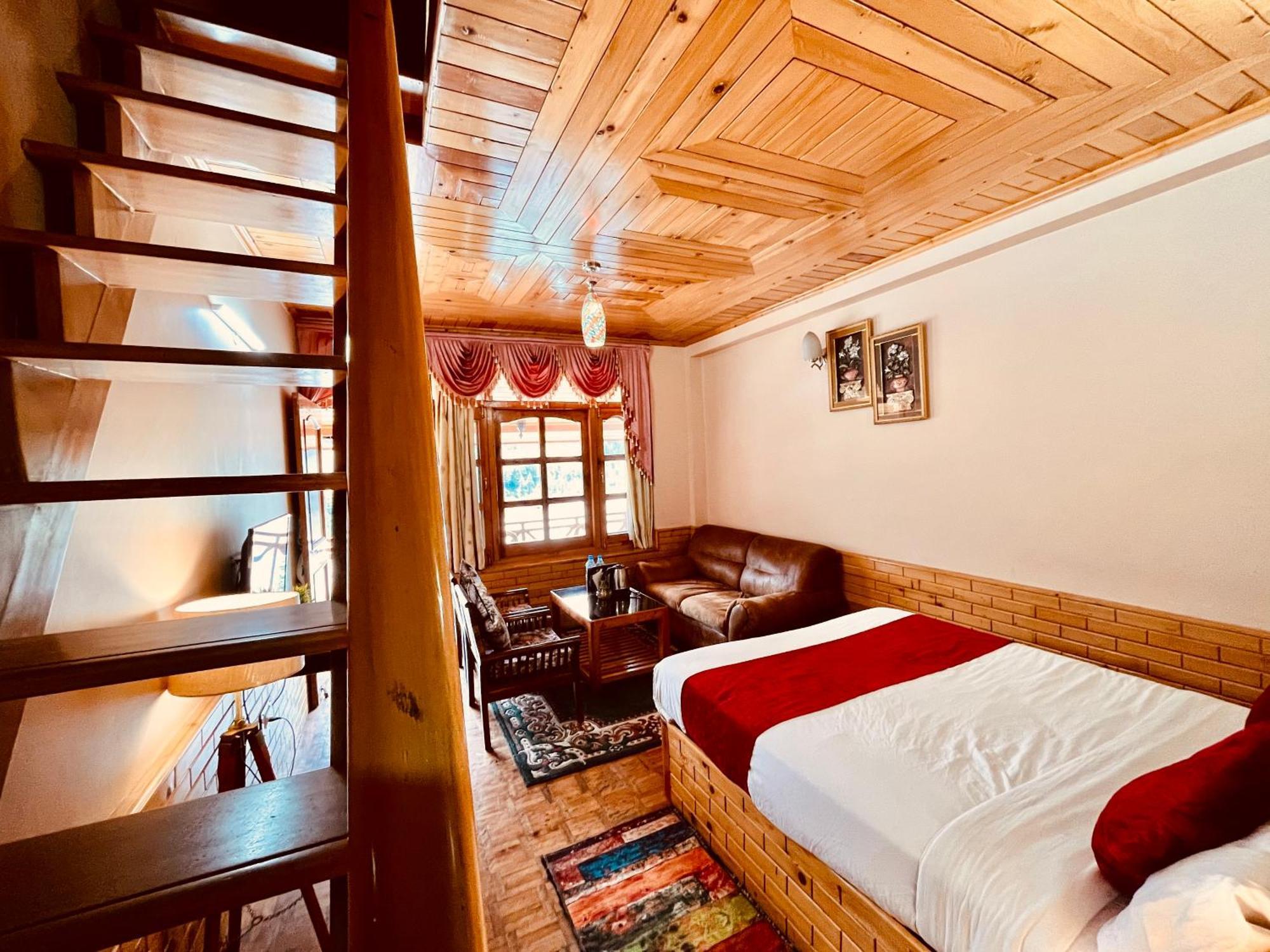 Hotel Hollywood Vibes #Riverview #Premium Rooms #Prime Location #Most Awarded #Parking #Top Rated #Open Terrace #Lawn #Best Selling Hotel In Manali Exterior photo