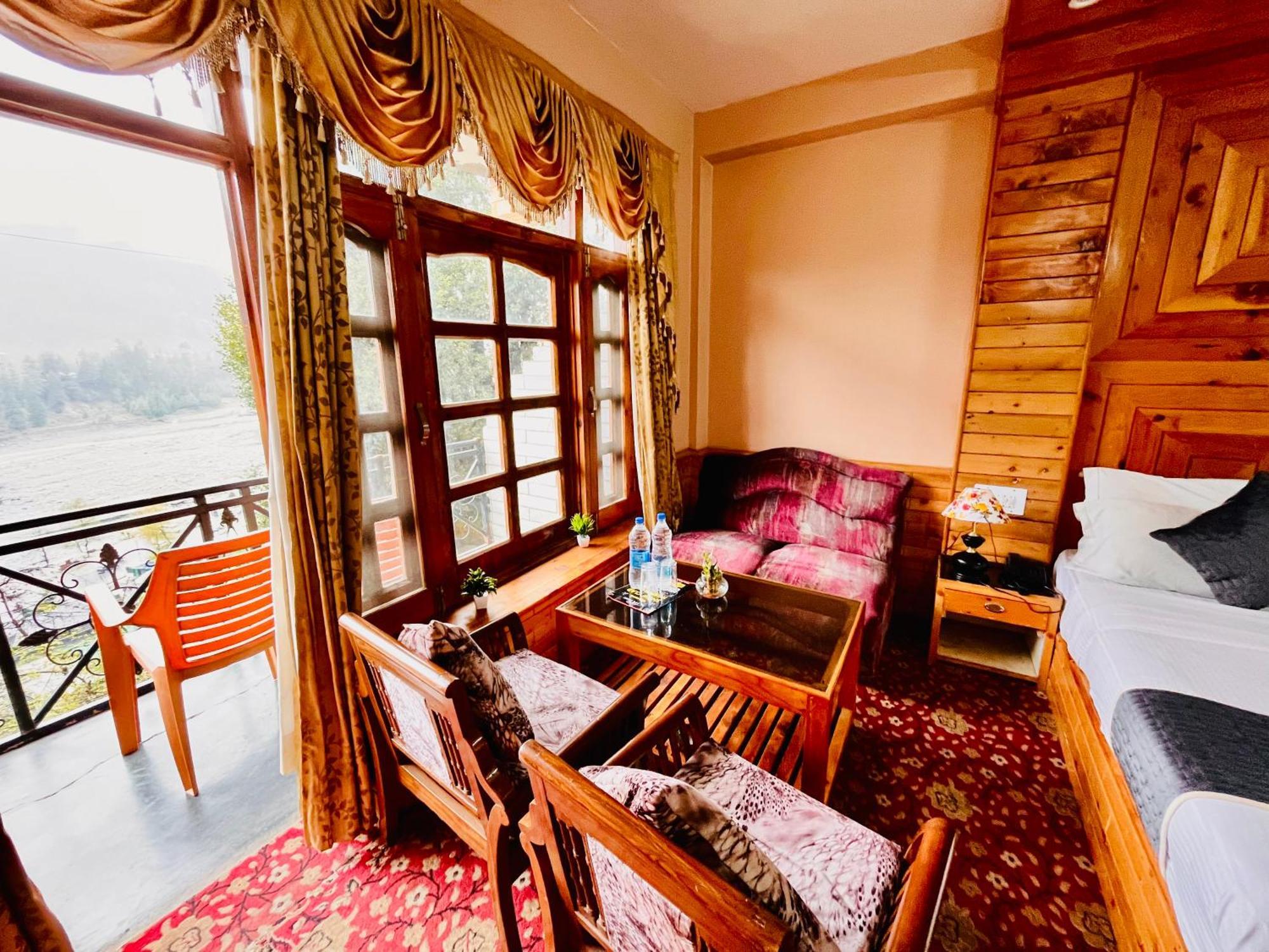 Hotel Hollywood Vibes #Riverview #Premium Rooms #Prime Location #Most Awarded #Parking #Top Rated #Open Terrace #Lawn #Best Selling Hotel In Manali Exterior photo
